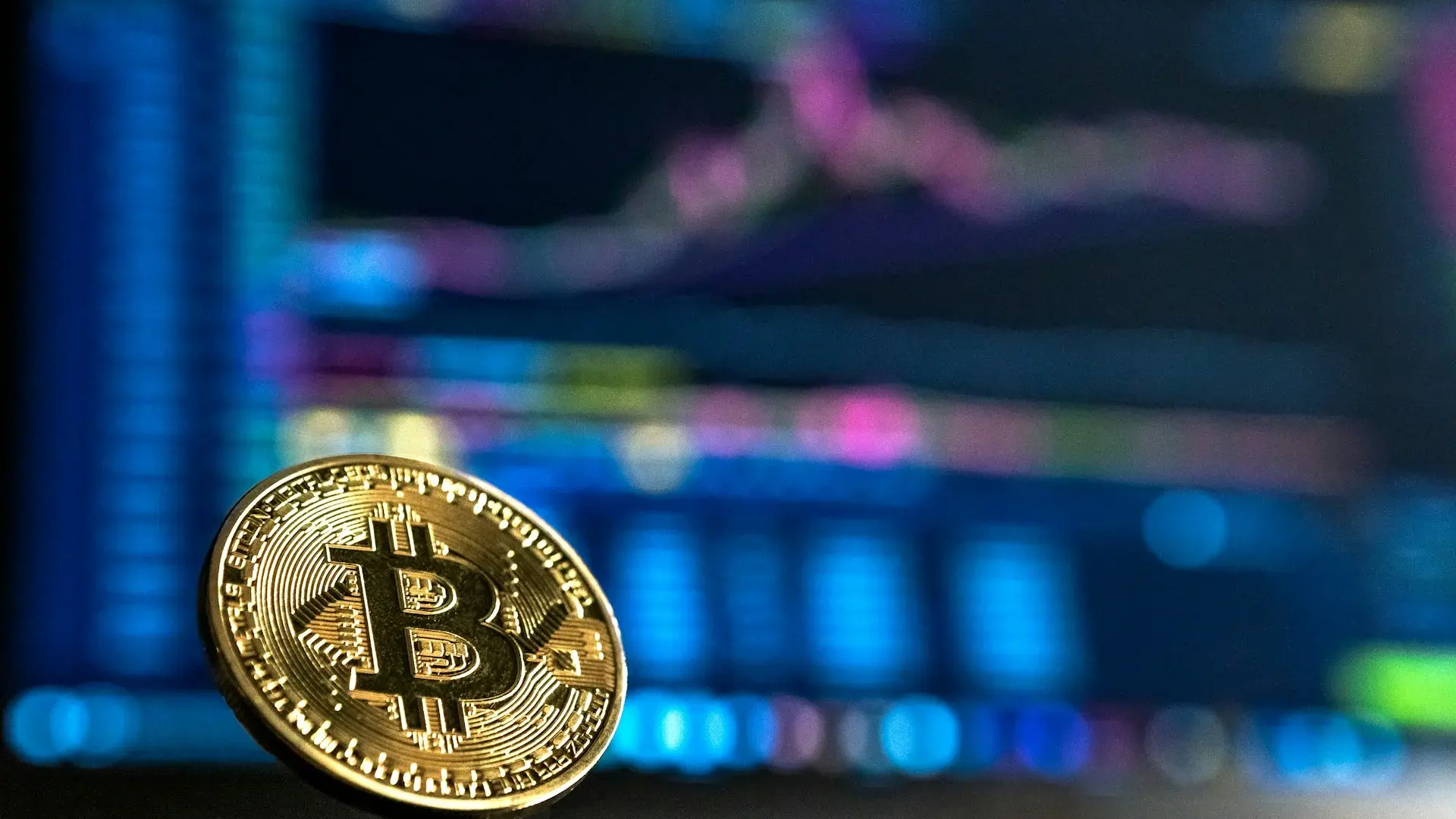 Gold vs Bitcoin: The Store-of-Value Debate for 2026 Portfolios