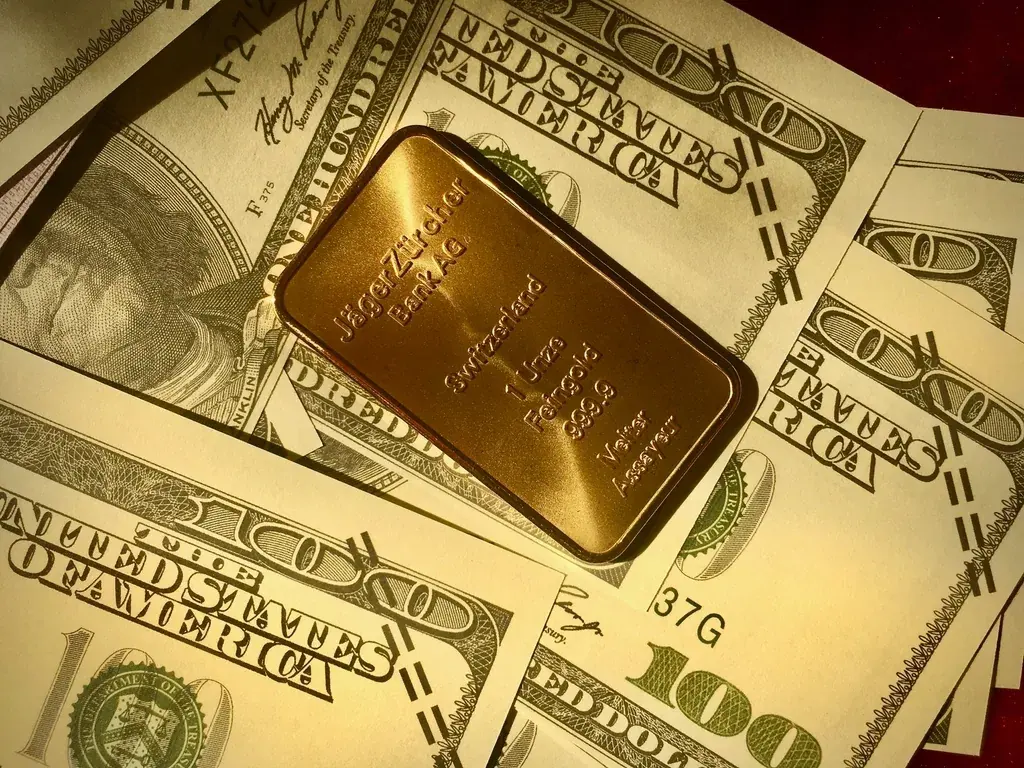Capital Gains Tax on Gold in 2026: A Cross-Border Investor's Guide